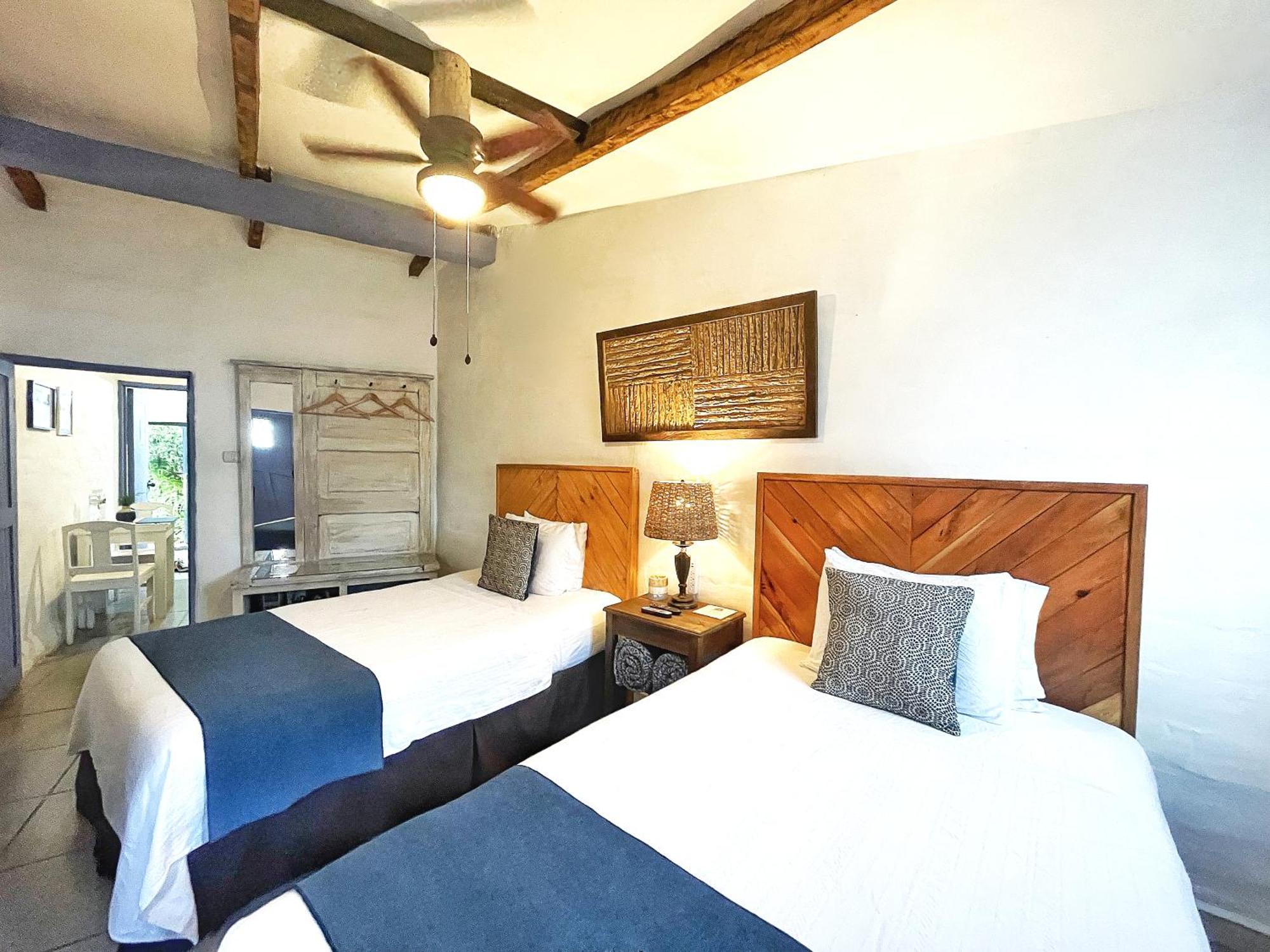 Hotel Casa Pino, Tu Casa En Ataco กอนเซ็ปซิอ็อน เด อาตาโก ภายนอก รูปภาพ